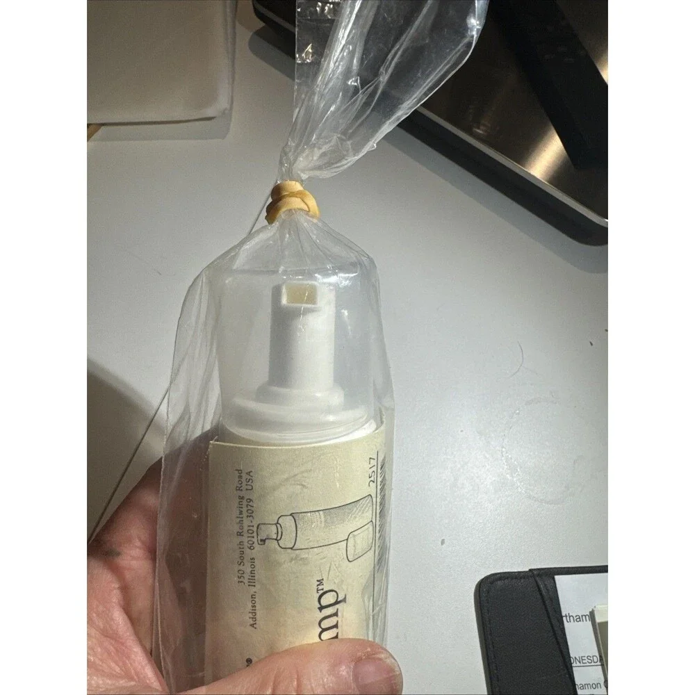Pampered Chef The Suds Pump, Clear/White, 2517. New